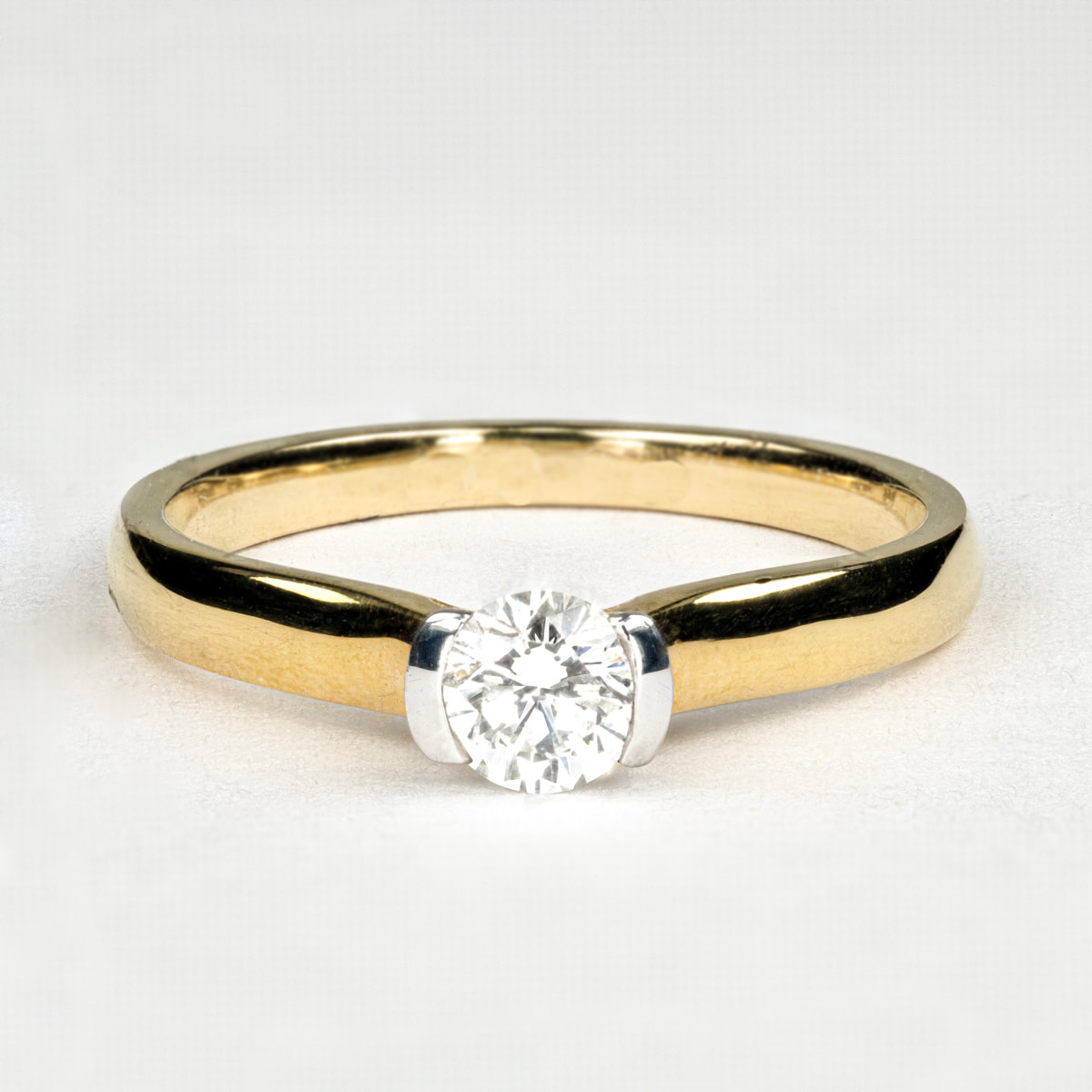 6 Prong Salt & Pepper Diamond Engagement Ring | Magpie Jewellery