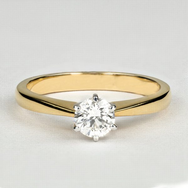 Alan Dalton goldsmith yellow gold diamond ring